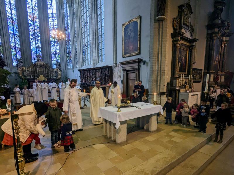 Het feest van Epifanie gevierd in de Sint-Kwintenskerk © Pastorale zone Leuven aan de Dijle