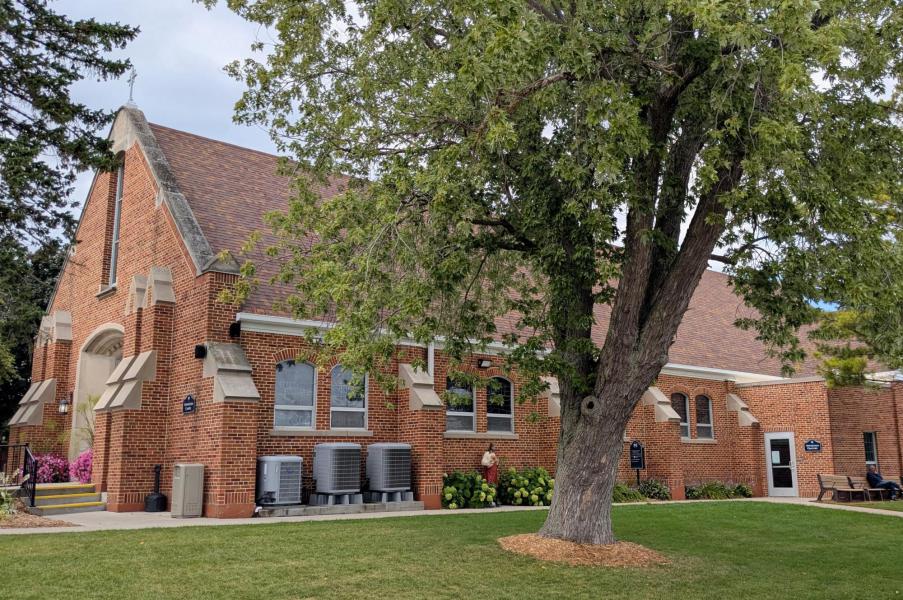 De huidige verschijningskapel, gebouwd op de plek waar Maria aan Adele verscheen © John Steffen