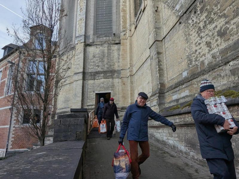 Ophaling goederen solidariteitstafel 2023 © Pastorale zone Leuven aan de Dijle