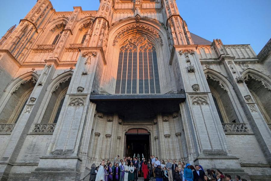 Paasnacht in de Leuvense Sint-Pieterskerk 2026 © Pastorale zone Leuven aan de Dijle