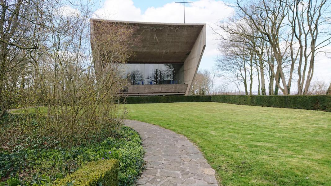 zo komen we aan de kapel van Kerselare, onze zesde ankerplaats 