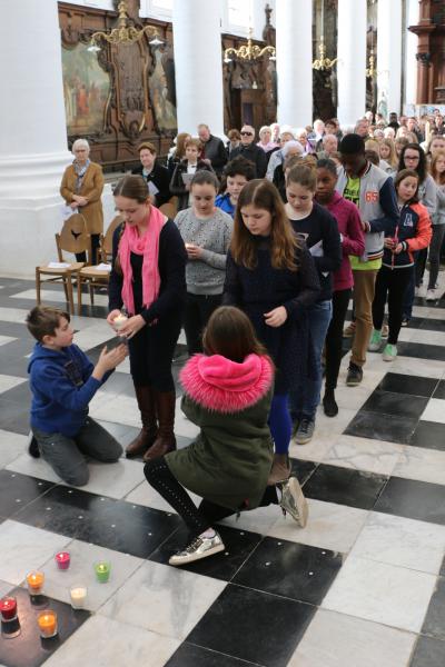 Kruisoplegging Abdijkerk Ninove © Philippe Meyer