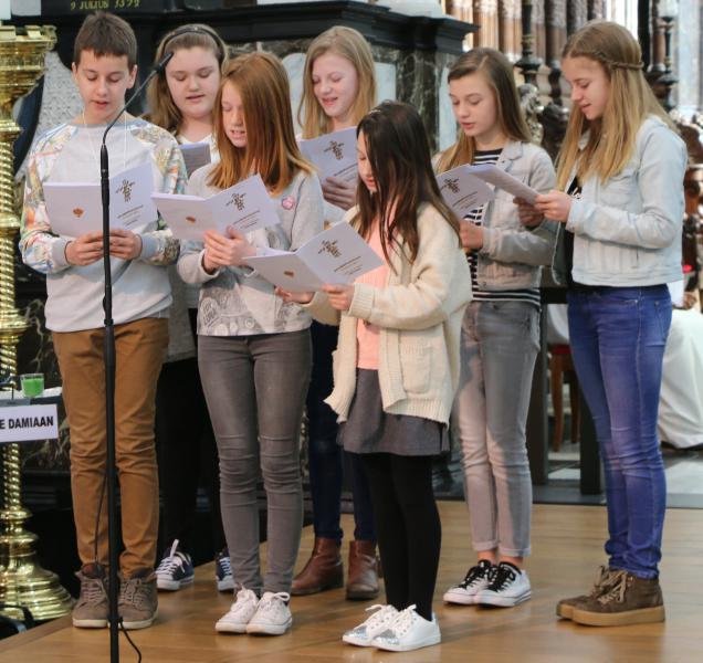 Kruisoplegging Abdijkerk Ninove © Philippe Meyer