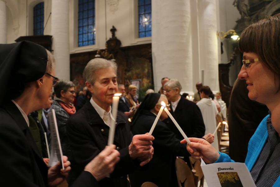 Paaswake in de Abdijkerk © Philippe Meyer