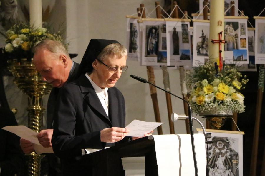 Paaswake in de Abdijkerk © Philippe Meyer