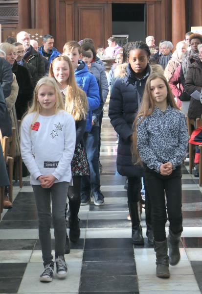 Kruisoplegging Vormelingen Ninove © Philippe Meyer