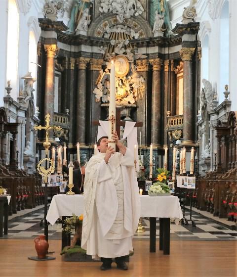 Paaswake 2019 - Abdijkerk Ninove © Philippe Meyer