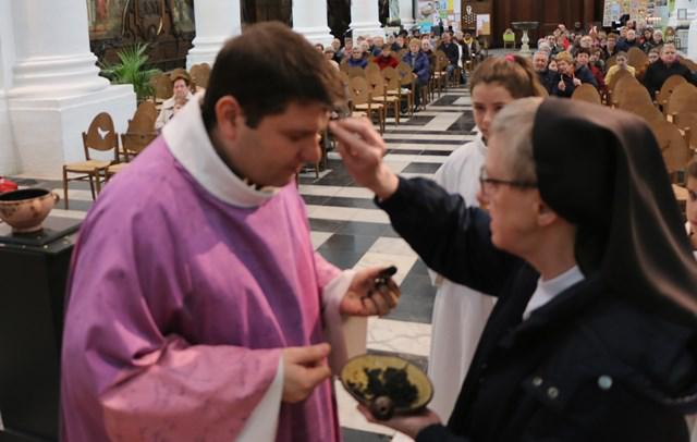 Aswoensdagviering in de Abdijkerk © Philippe Meyer