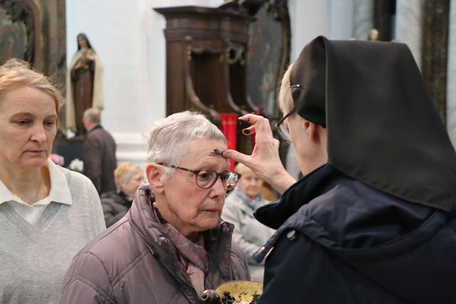 Aswoensdagviering in de Abdijkerk © Philippe Meyer