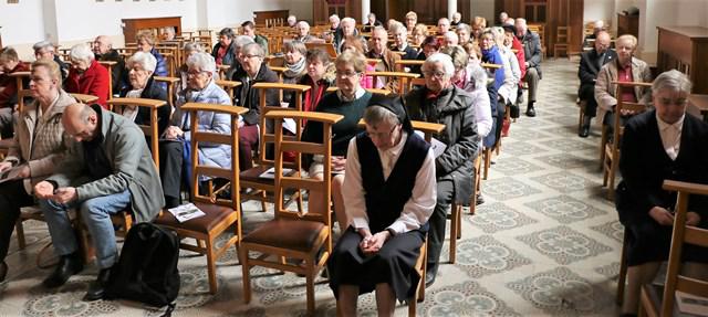 Aswoensdag: Middaggebed in het klooster © Philippe Meyer