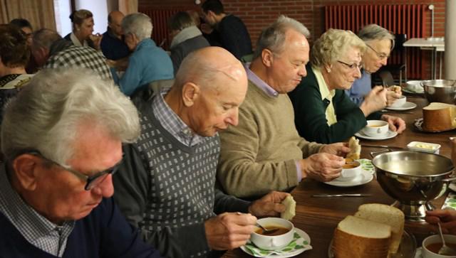 Aswoensdag: Sobere maaltijd in het klooster © Philippe Meyer