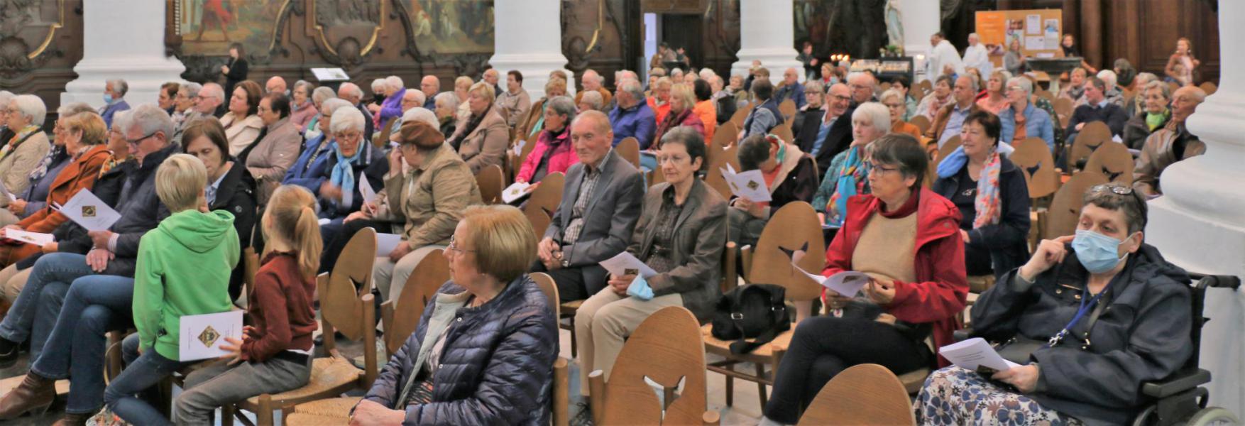 Eerbetoon voor de Zusters der HH. Harten die na 185 jaar verhuizen © Philippe Meyer