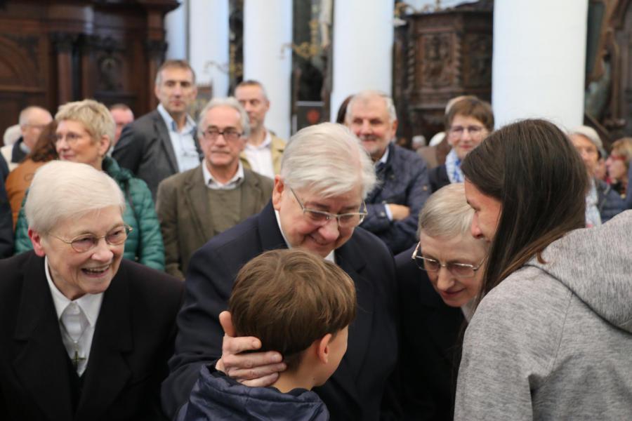 Eerbetoon voor de Zusters der HH. Harten die na 185 jaar verhuizen © Philippe Meyer