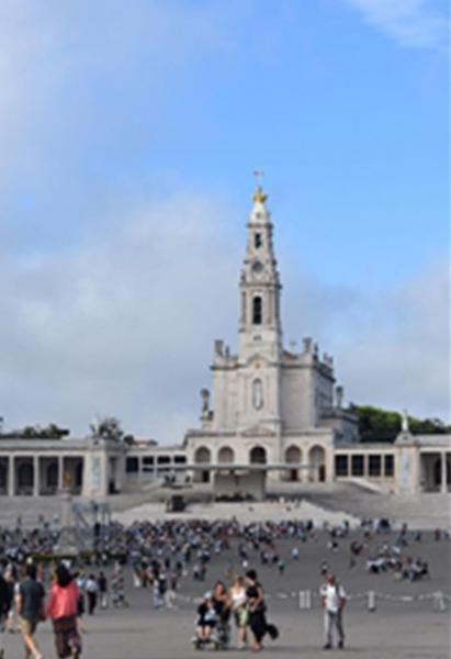 Basiliek Onze-Lieve-Vrouw van de Rozenkrans in Fatima © -