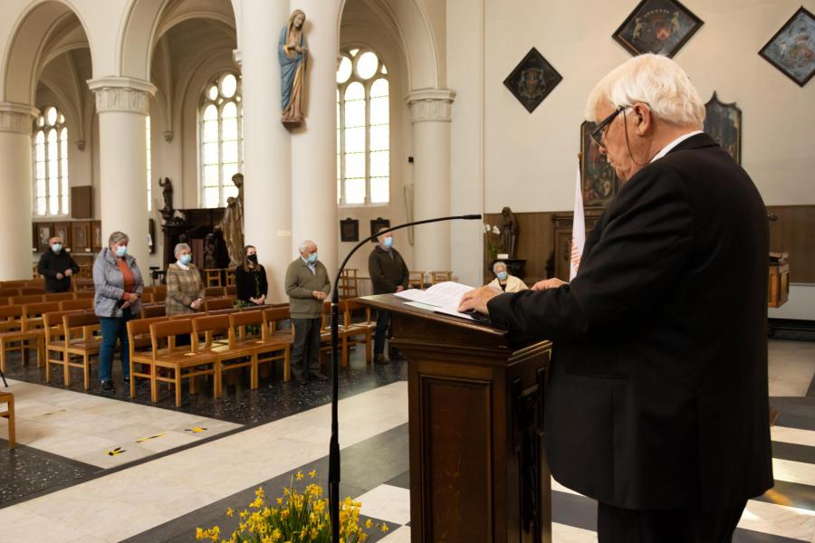 Eerbetoon aan pastoor De Schrijver 