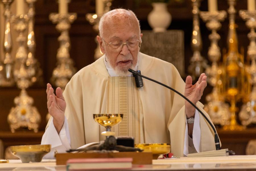Viering pastoor De Schrijver 