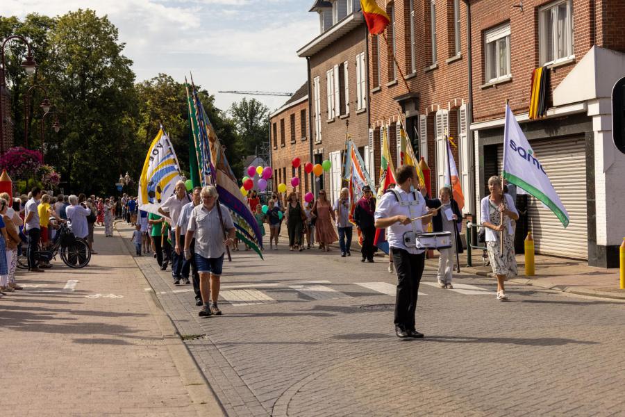 Viering pastoor De Schrijver 