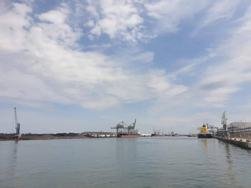 Reis naar de haven van Antwerpen en naar het provinciaal Groendomein  t’ Rivierenhof  