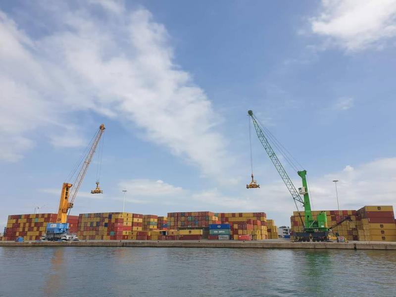 Reis naar de haven van Antwerpen en naar het provinciaal Groendomein  t’ Rivierenhof  