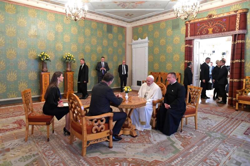 Paus Franciscus met de Letse president Raimonds Vējonis  © Vatican Media