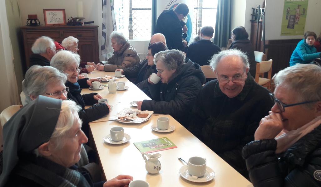 Op zondag 18 februari 2018 ging de eerste koffiestop door na de eucharistieviering van 9u15 in de kerk van Woumen. 