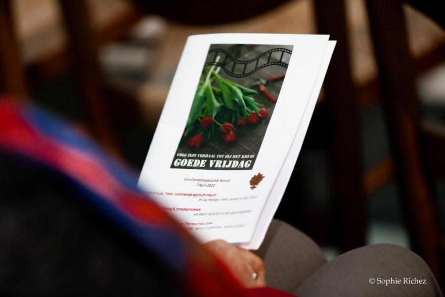 Terugblik op Goede Vrijdag 2023 in de Abdijkerk te Ninove © Sophie Richez