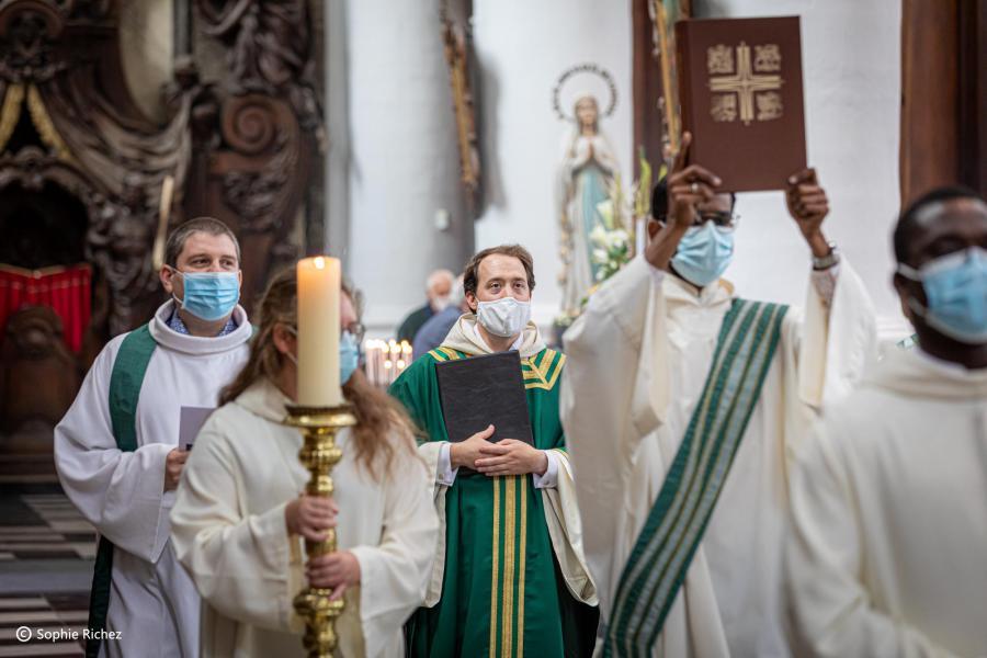 Dankviering priester Jef Van der Gucht - Abdijkerk Ninove - 11 juli 2021 © Sophie Richez