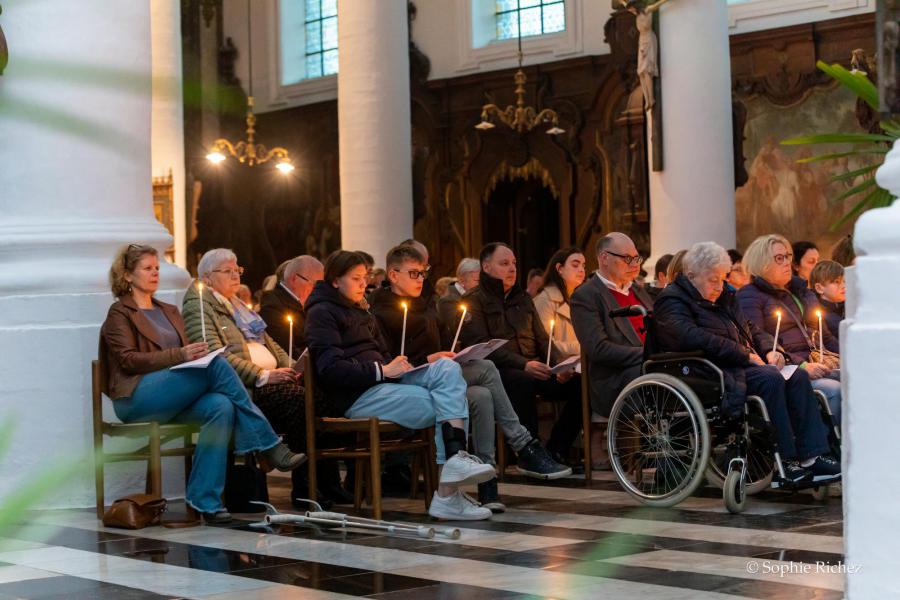 Terugblik op Paaswake 2023 in de Abdijkerk te Ninove © Sophie Richez