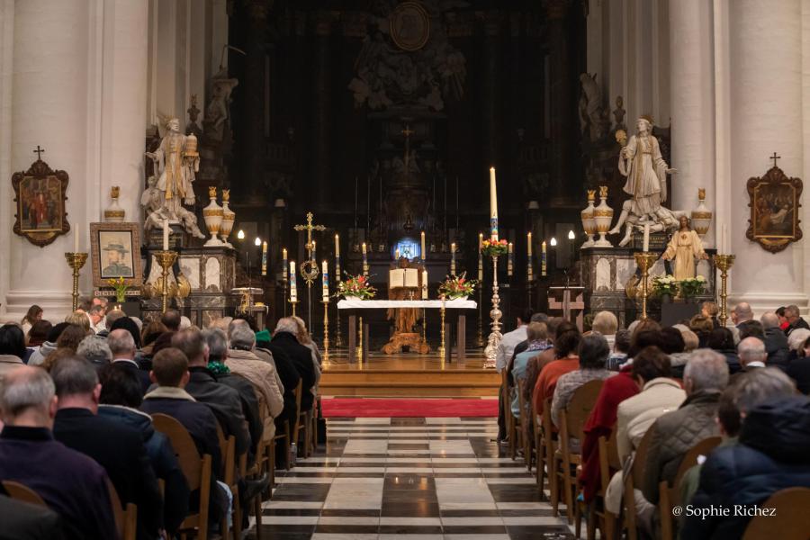 Terugblik op Paaswake 2023 in de Abdijkerk te Ninove © Sophie Richez