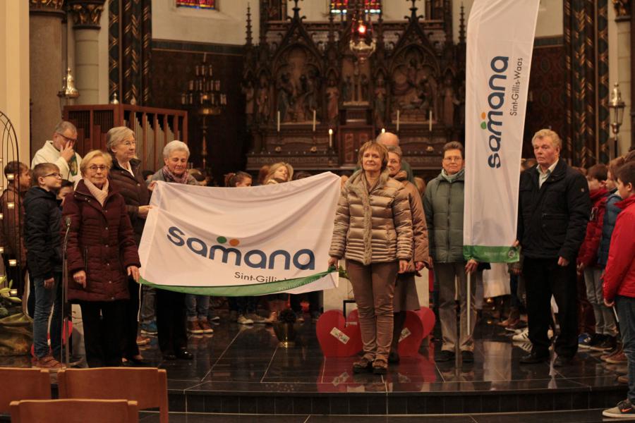 Ook Samana was aanwezig in de viering. © Kerk Stekene en Sint-Gillis-Waas