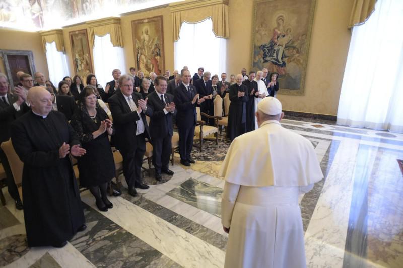 Paus Franciscus ontvangt leden van Pro Petri Sede © Vatican Media