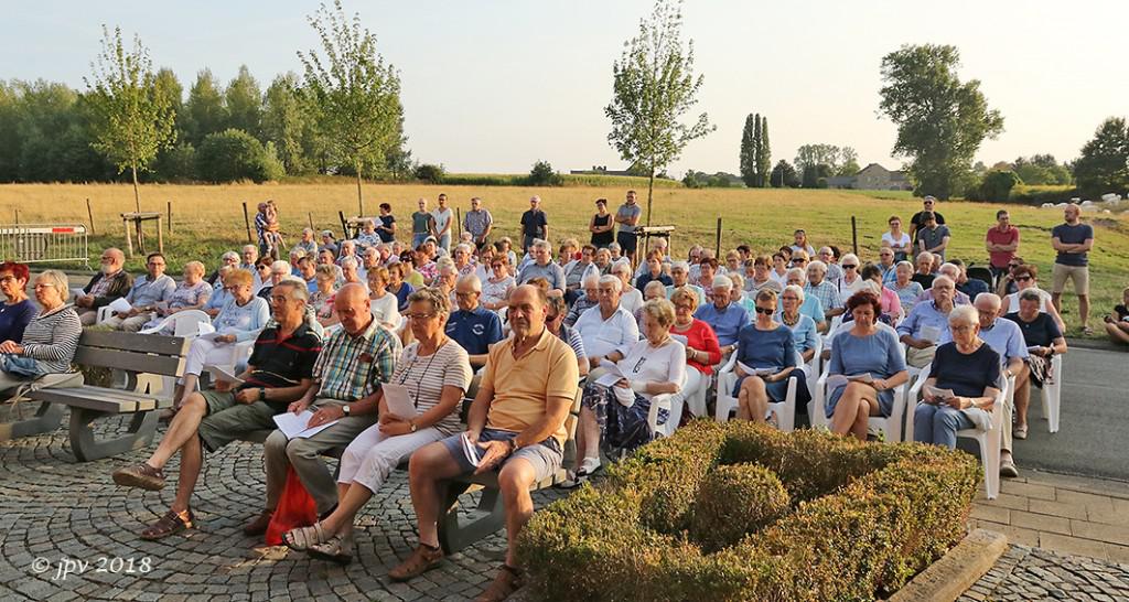 Viering aan de Sint-Rochuskapel 