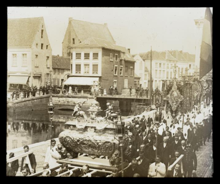 Sint-Gummarusprocessie (circa 1910) © Erfgoedbank Kempens Karakter