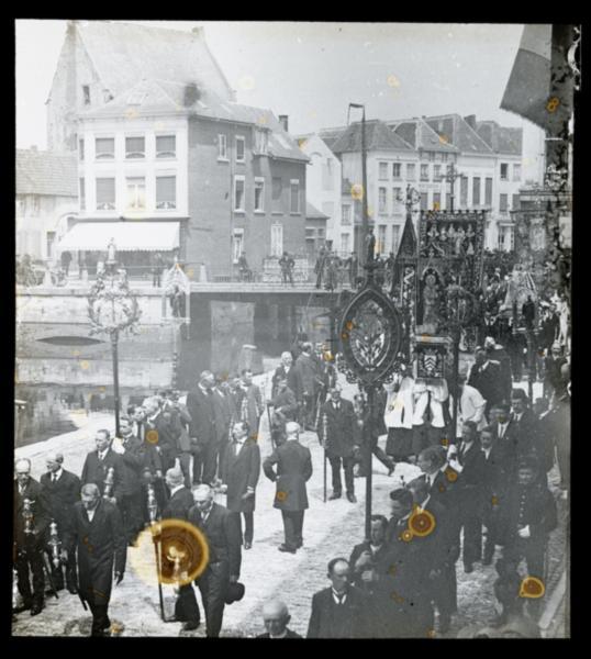 Sint-Gummarusprocessie (circa 1910) © Erfgoedbank Kempens Karakter