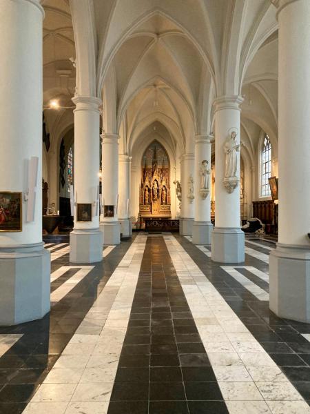 Nieuwe Kerkstoelen in Beveren Sint-Martinus © Parochie De Goede Herder in BKZ