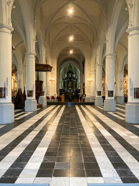 Nieuwe Kerkstoelen in Beveren Sint-Martinus © Parochie De Goede Herder in BKZ