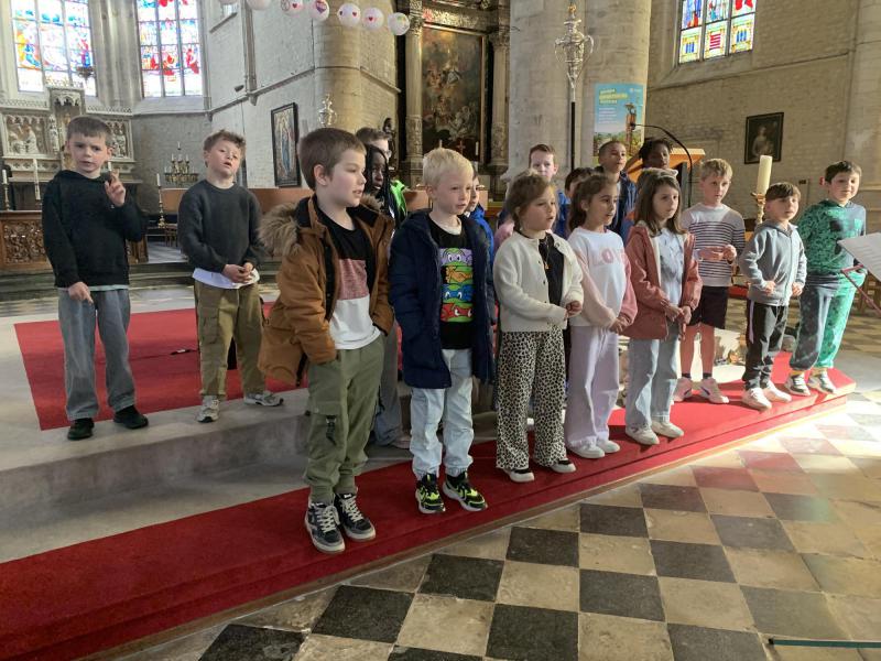 Eerste communiecantjes en liedjes oefenen © Mieke  