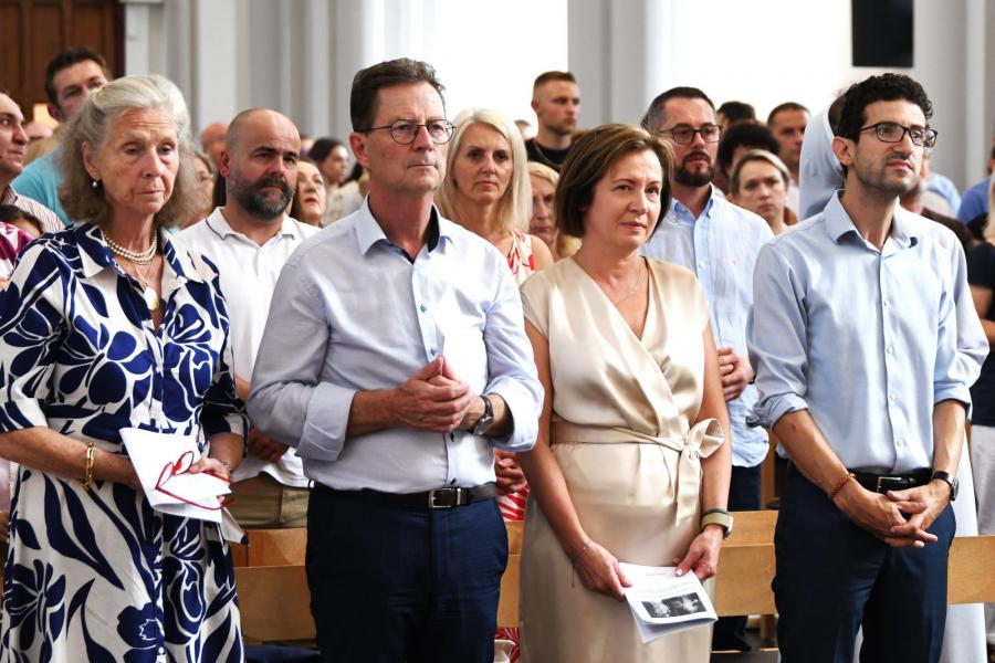 Vertegenwoordigers van het Leuvens stadsbestuur en de ambassade. © Grzegorz Fiedorczuk