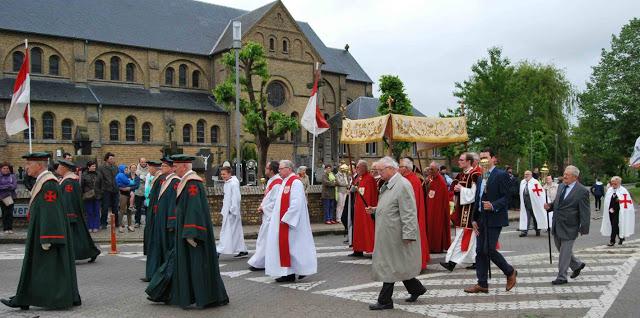 © Heilig Bloedprocessie Voormezele 