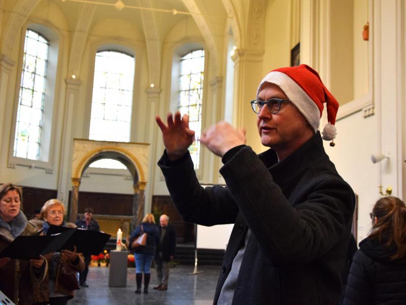 Kristof Desmet, dirigent Laudato si' en Zilverbergkoor © Erna Nevejant