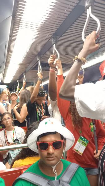 WJD 2023 - Op weg naar huis vanuit de drukke stad Lissabon © Femke Forger