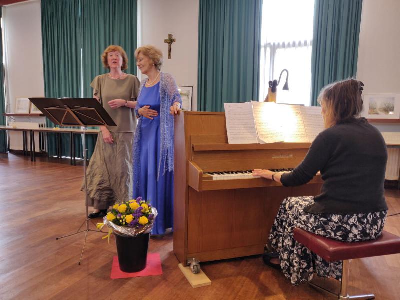 Ria, Brigitte en Nicole © Mia Verbanck
