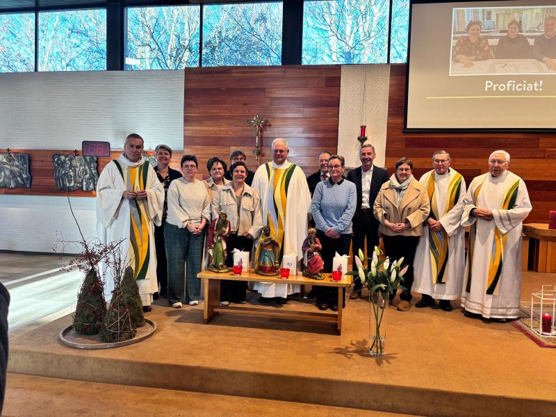 Het nieuwe team met deken Henk. 