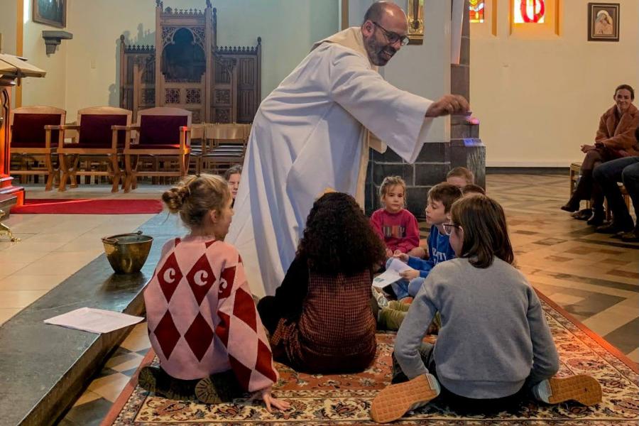 Sfeervolle Lichtmisviering vol warme symboliek in de gemeenschap van Leuven-Noord © Pastorale zone Leuven aan de Dijle