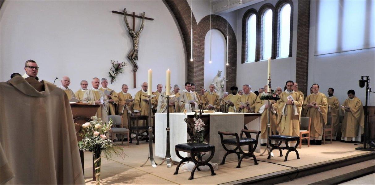 Priesterwijding Cirilo de Deus © PZ Oase
