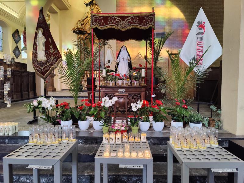 Sint-Aldegondisnoveen in de kerk van Zwevezele - Slot van noveen 
