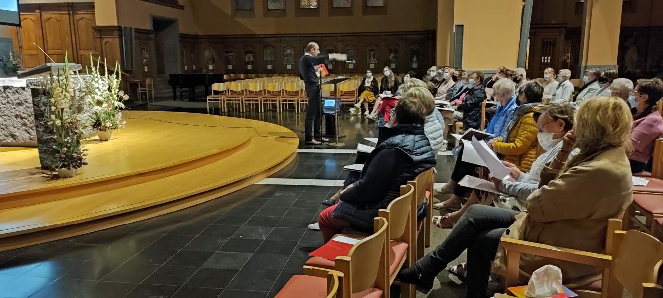 De vreugde van het evangelie delen: zeg het met bloemen en meer © Eveline De Smet