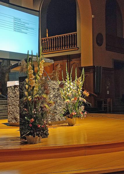 De vreugde van het evangelie delen: zeg het met bloemen en meer © Eveline De Smet