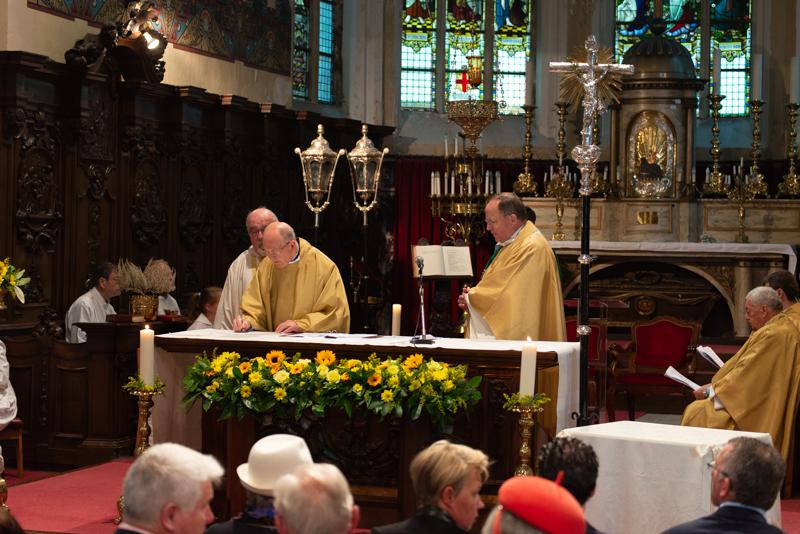 Aanstelling Pastoor Luc Mertens © Geert Maenhout