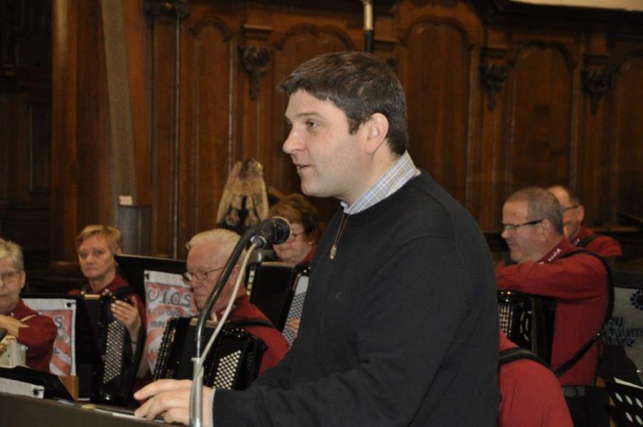 priester Alexander over St.-Franciscus en Laudato Si